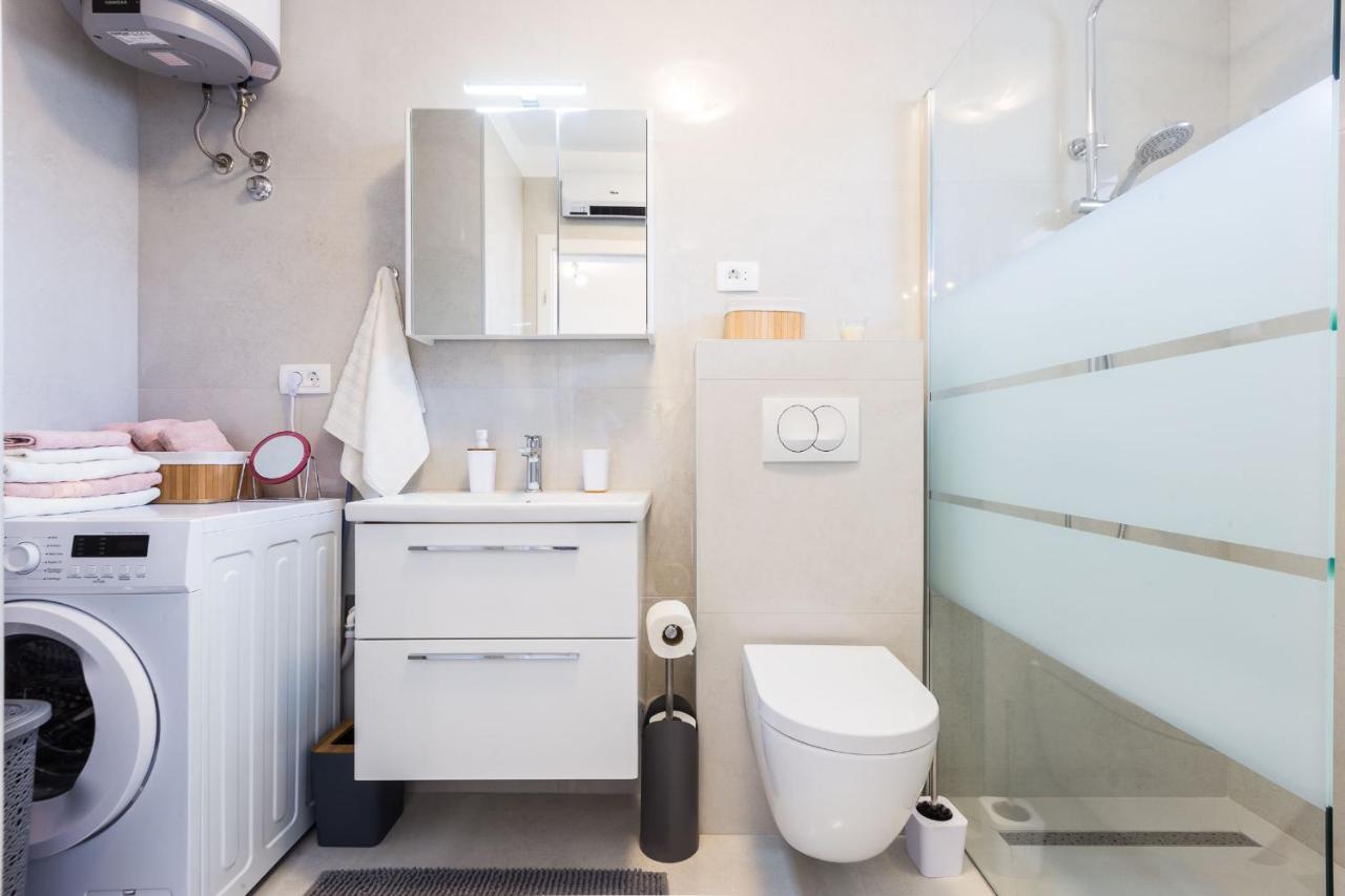 Petra Modern Apartment With Free Parking And Bbq Zara Esterno foto
