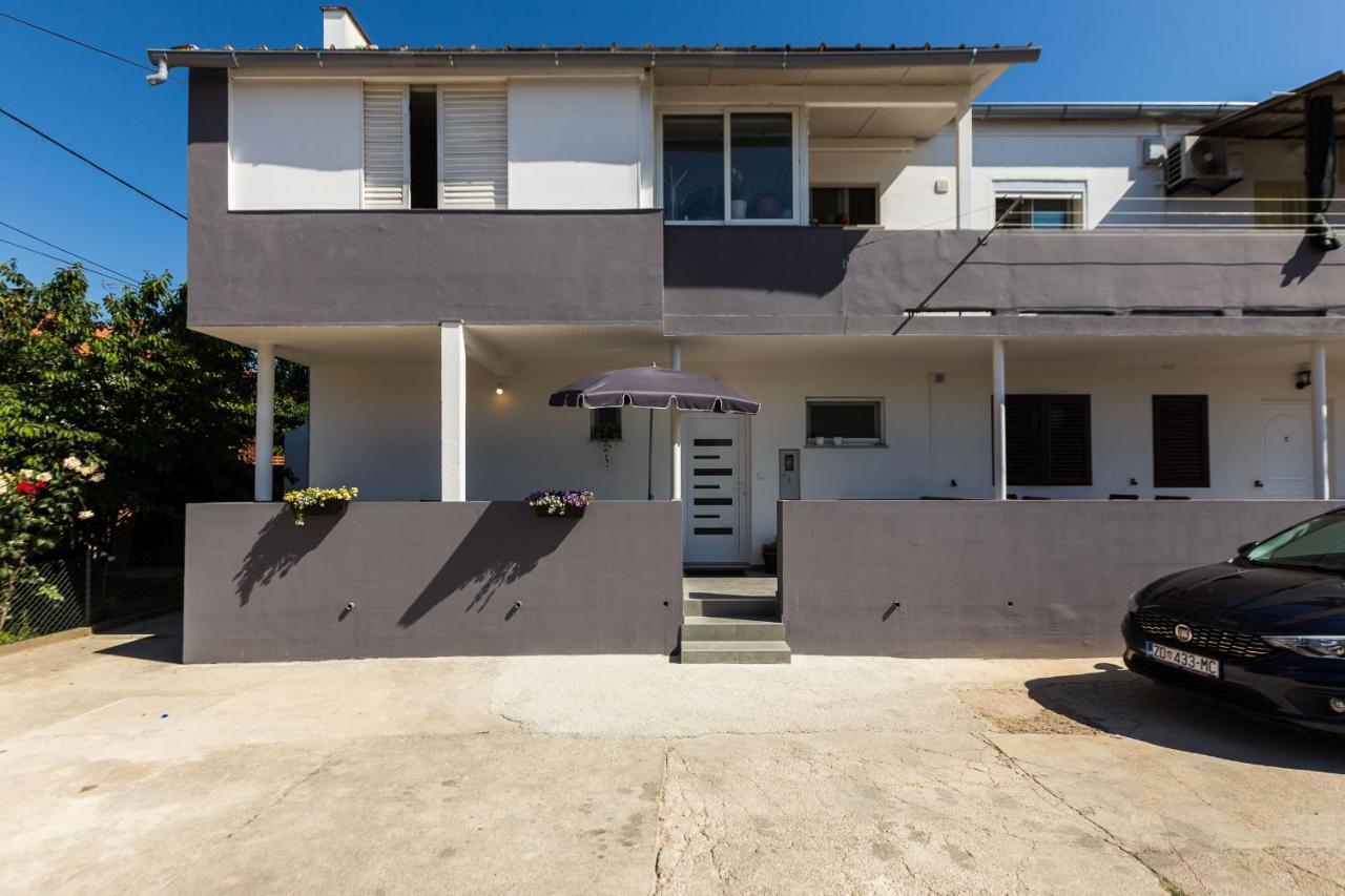 Petra Modern Apartment With Free Parking And Bbq Zara Esterno foto