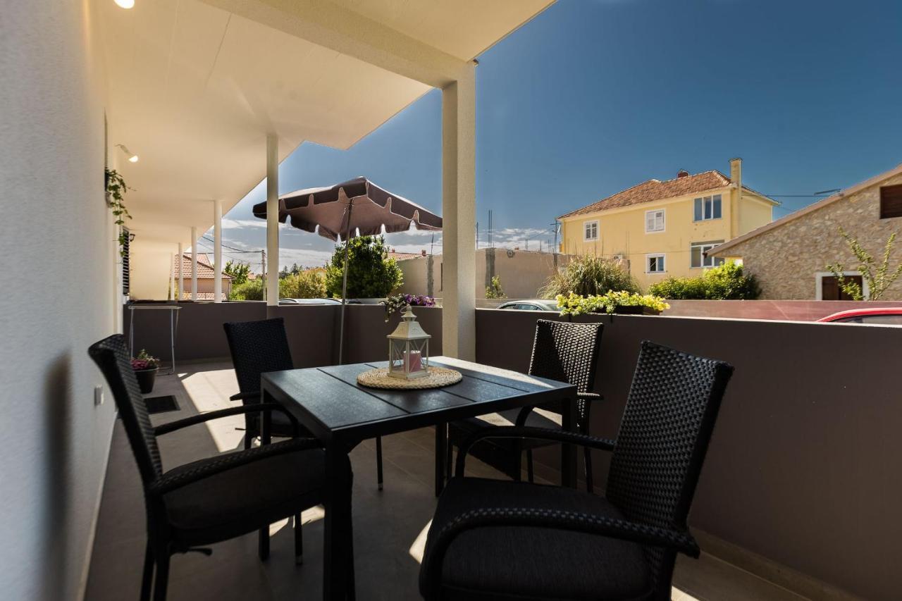 Petra Modern Apartment With Free Parking And Bbq Zara Esterno foto